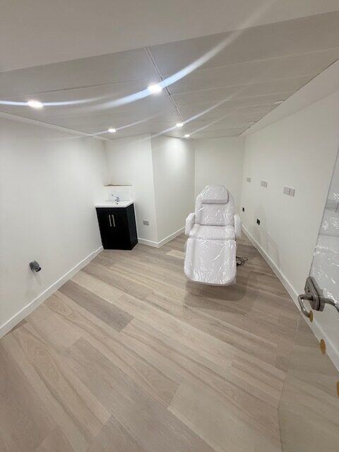 Treatment room B02 at 1 Quality Court