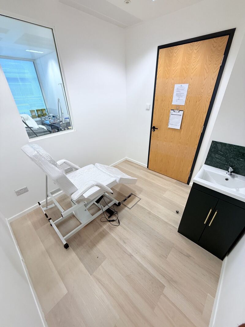 Treatment room 411A at 33 Cavendish Square